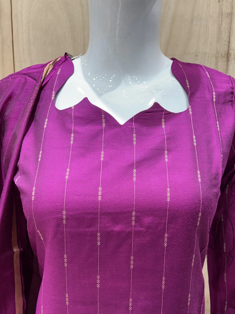 Pink Raw Silk Kurta Set With Patterned Dupatta 6